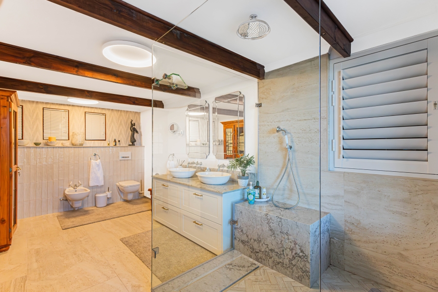 3 Bedroom Property for Sale in Camps Bay Western Cape